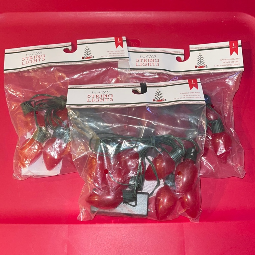 New/unopened package: Battery Powered Red LED String Lights